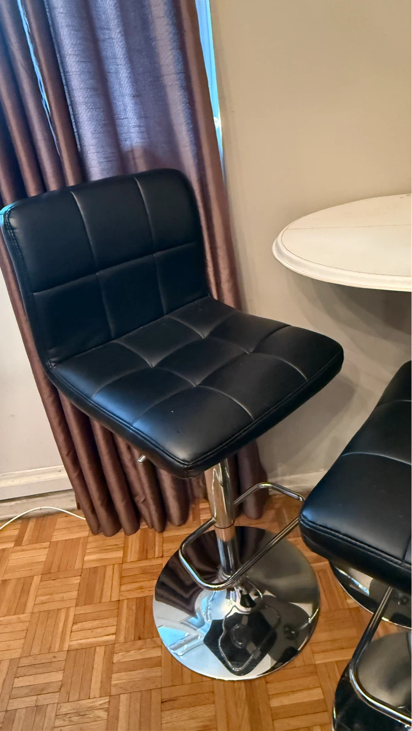 Sleek Bar Table & 2 Adjustable Stools Set - photo 2