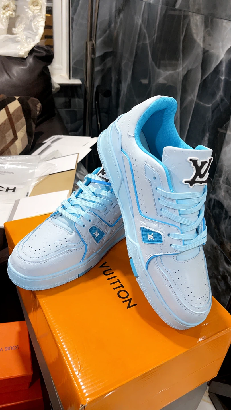 Louis Vuitton LV Trainer Sneakers Light Blue - photo 4