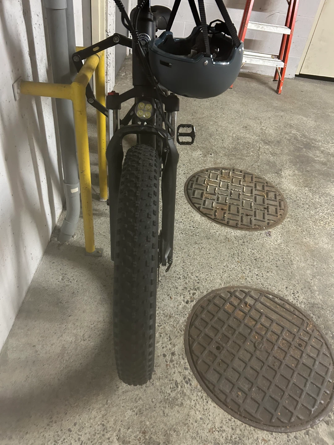 Hiboy P6 Electric Fat Tire Bike with Helmet - photo 5