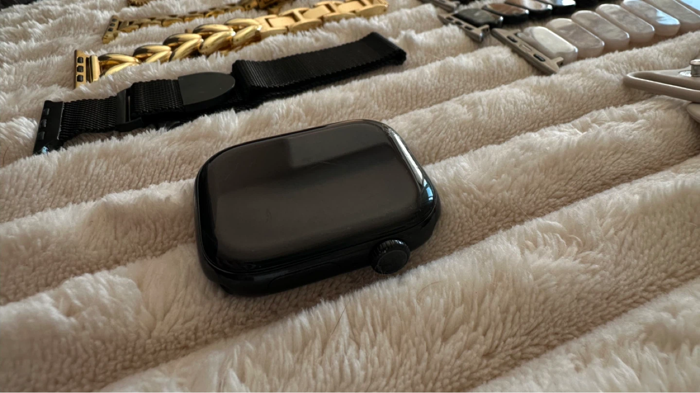 Series 10 Apple Watch 46mm With Cellular (with many bands) - photo 2