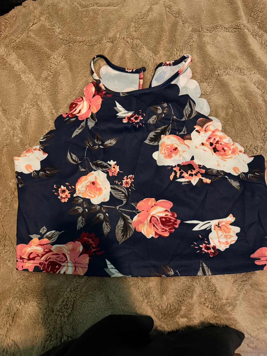 Floral Print Scalloped Hem Crop Top