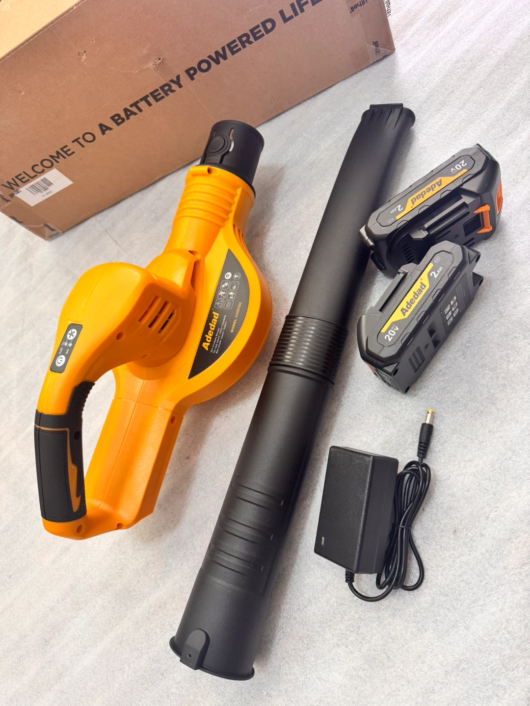 Cordless Electric Leaf Blower with 2 Batteries