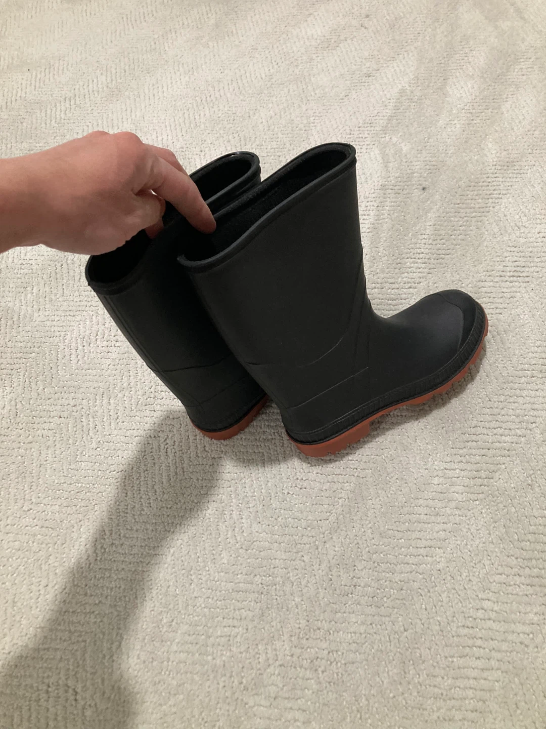 Black Rubber Boots Size 5 - photo 2