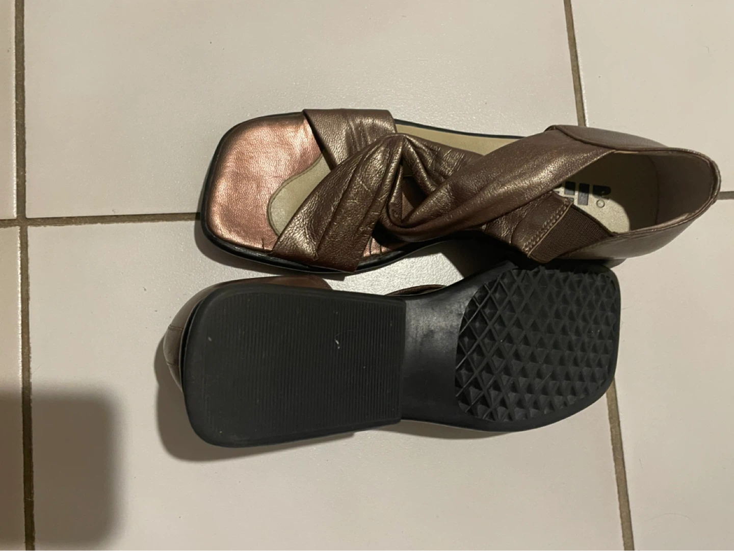 Aerosoles Sandals Brown/Gold Metallic Leather Size 6M - photo 3