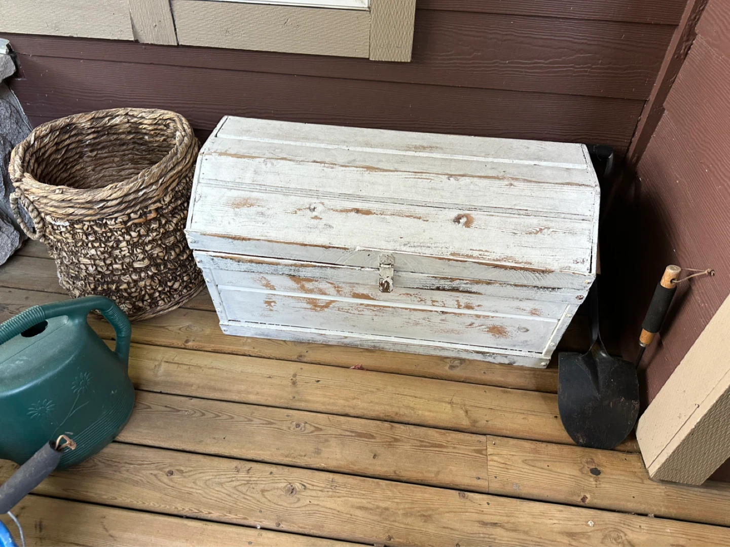 Rustic White Toy Chest with Lid