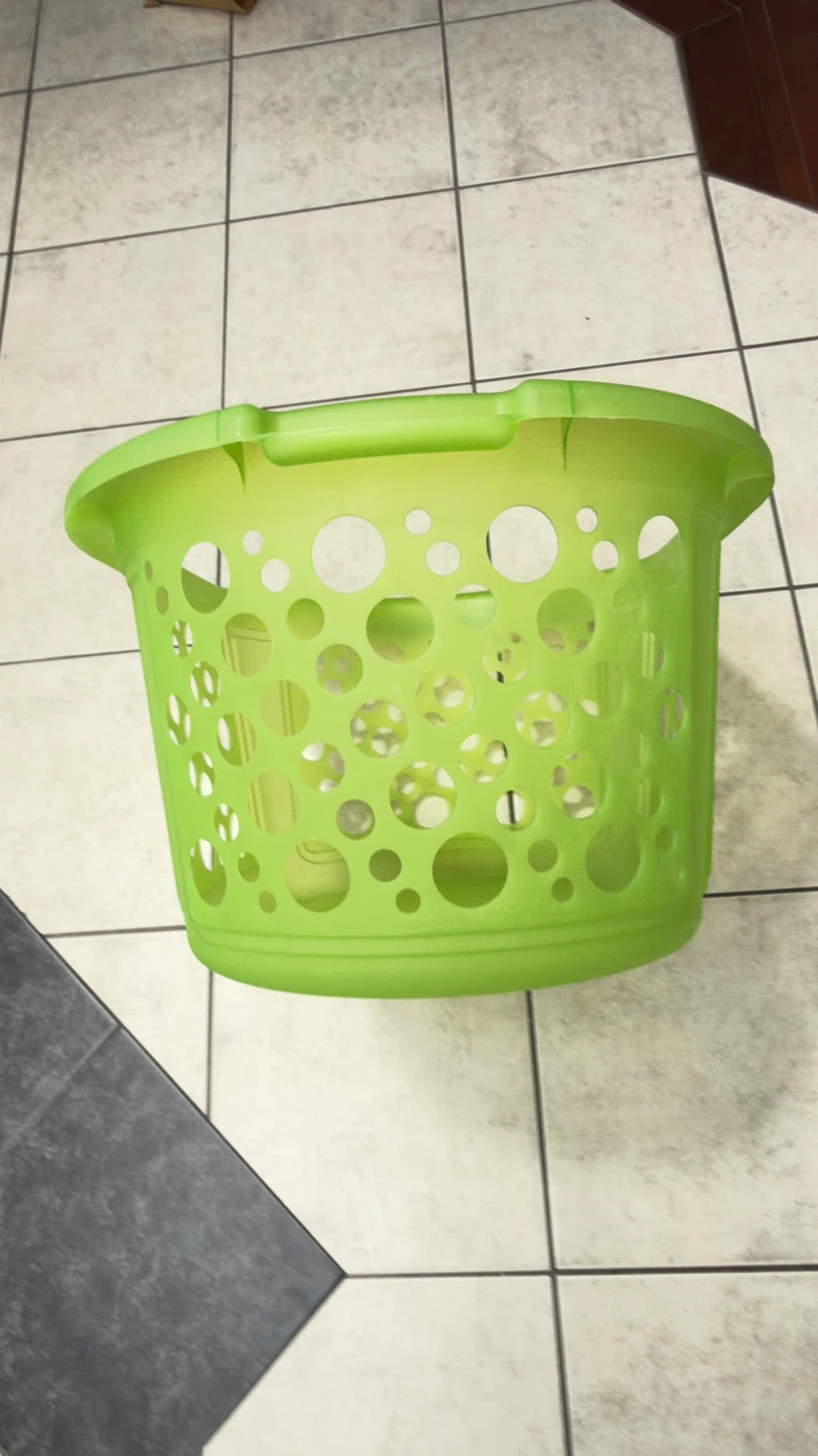 Lime Green Laundry Basket (great condition) - photo 4