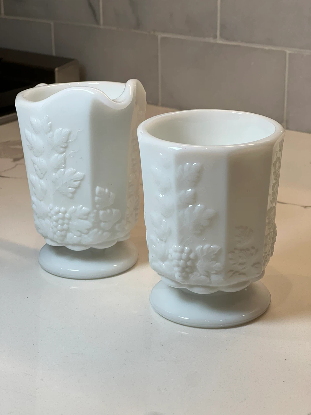 Vintage Westmoreland Glass Sugar Bowl & Creamer Set - photo 3