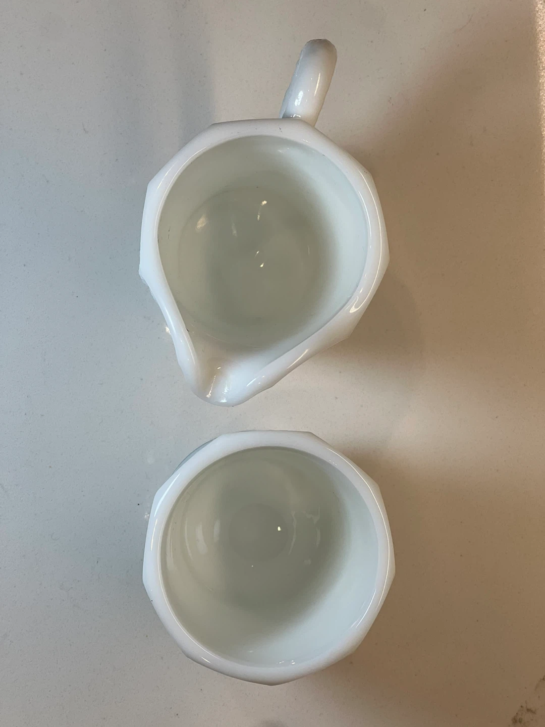 Vintage Westmoreland Glass Sugar Bowl & Creamer Set - photo 4