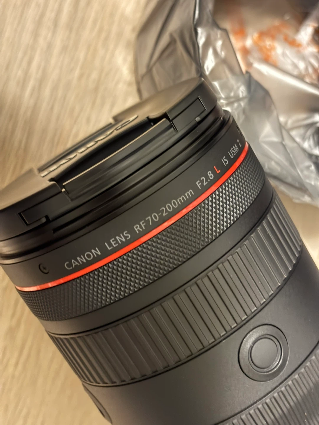 Brand New Canon RF 70-200mm F2.8 L IS USM Z Lens - photo 3