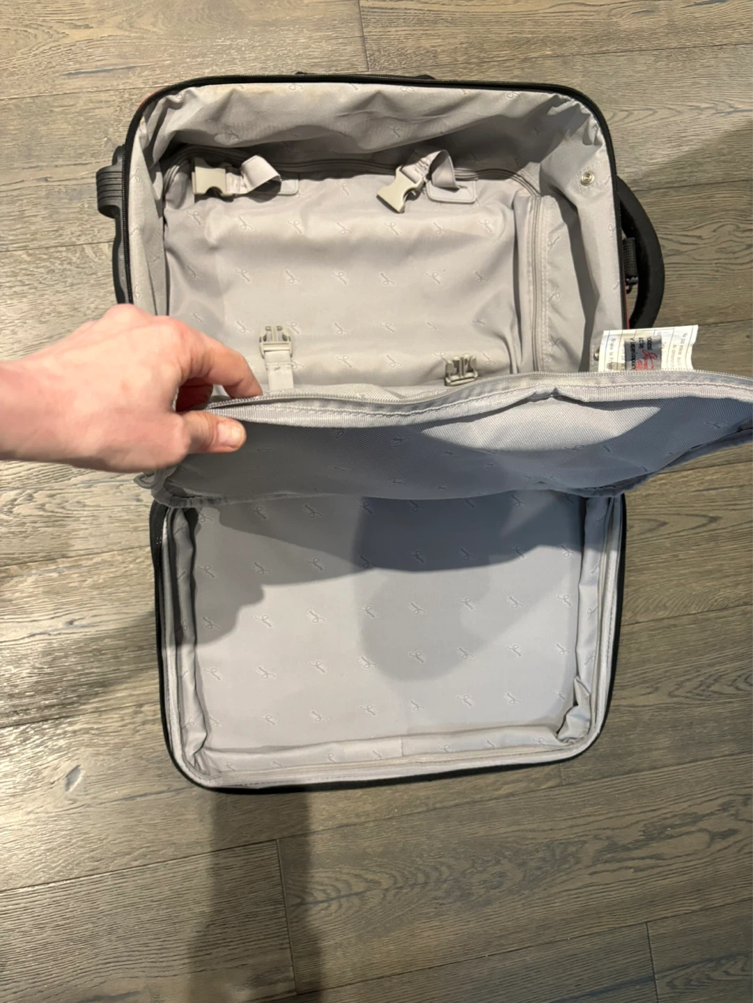 Luggage - photo 2