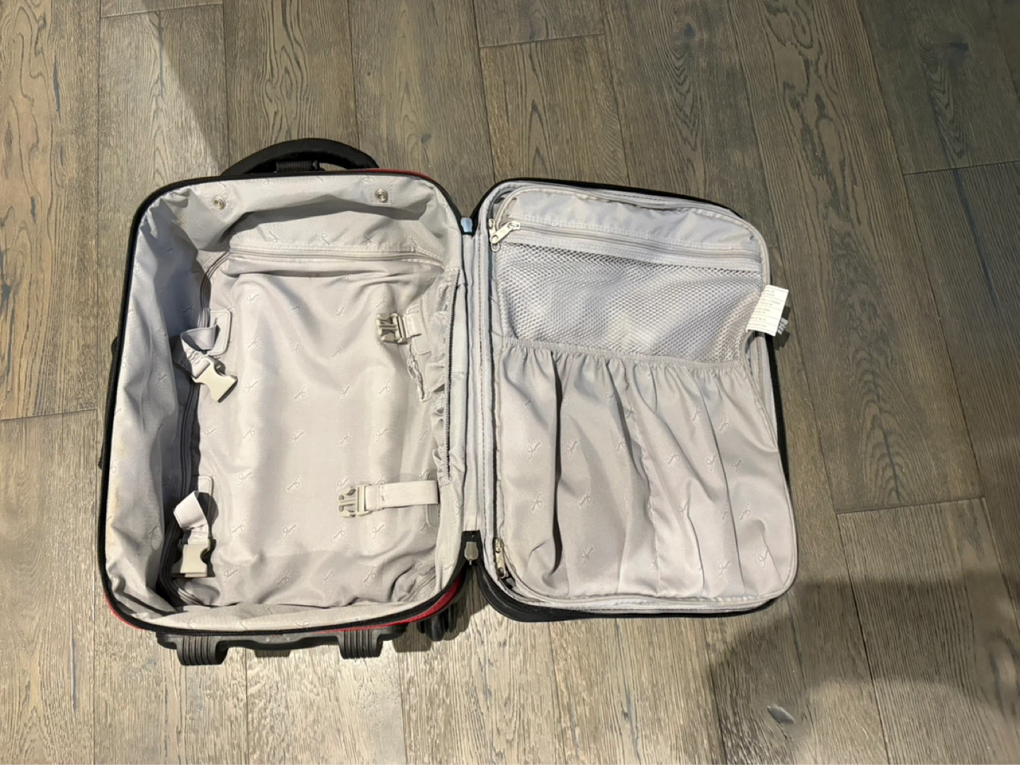 Luggage - photo 4
