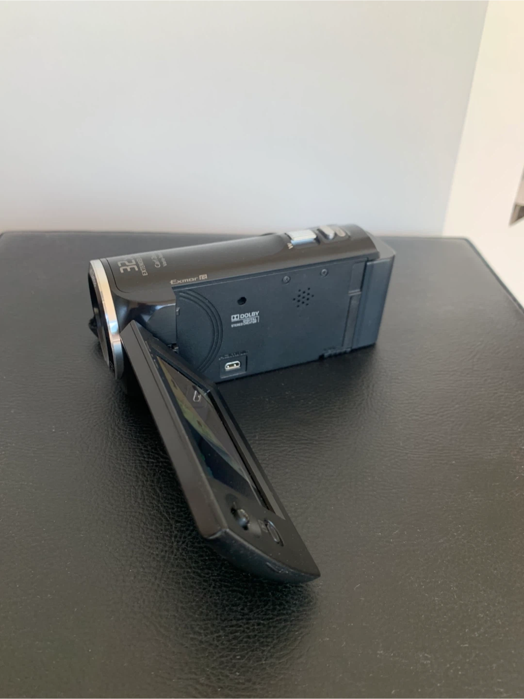 Sony HD AVCHD Camcorder with 32x Extended Zoom - photo 5