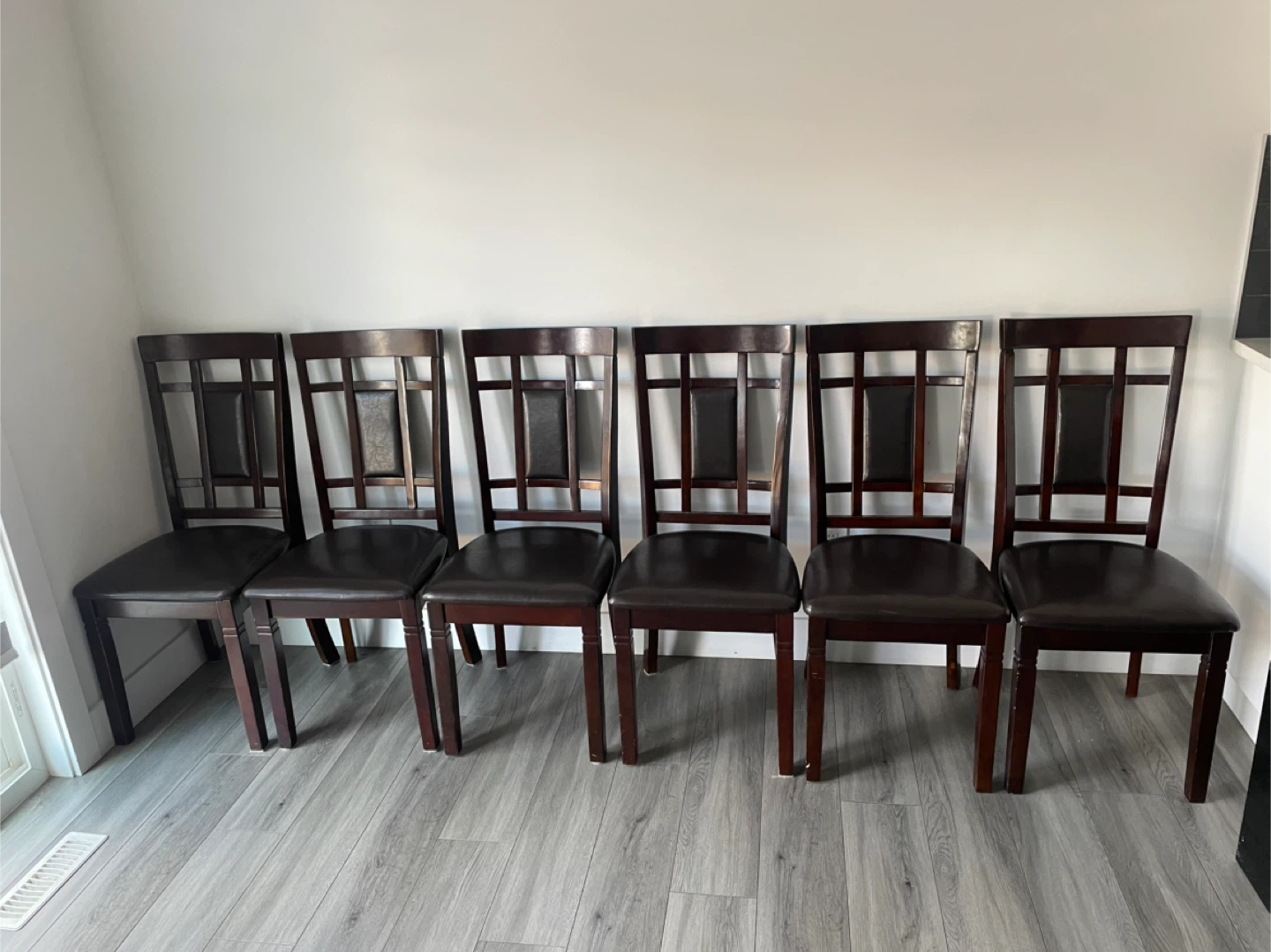 Dining Table & Chairs - photo 3