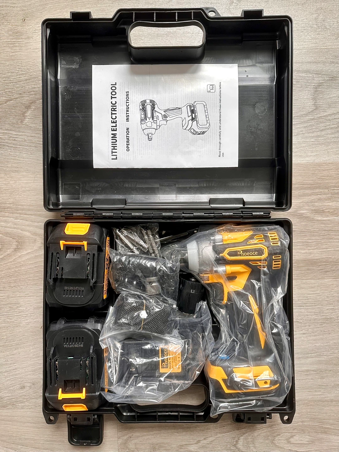 Cordless impact wrench 580 NM