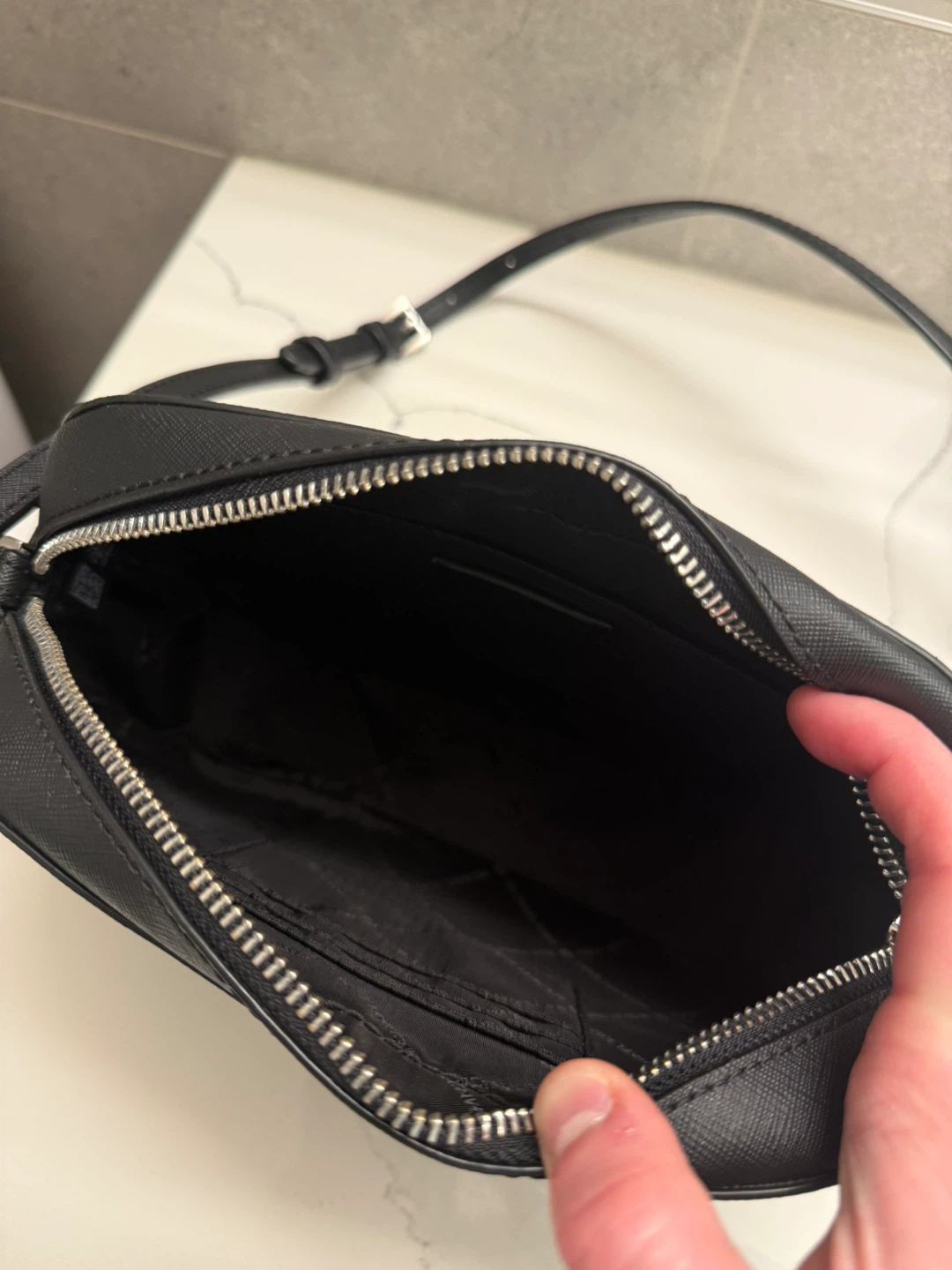 Michael Kors Black Saffiano Leather Crossbody Purse - photo 5