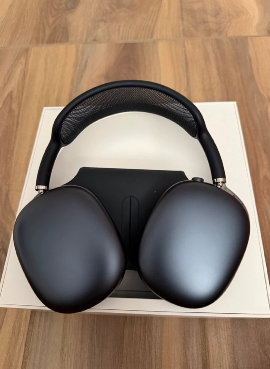 Apple AirPods Max Midnight Brand New