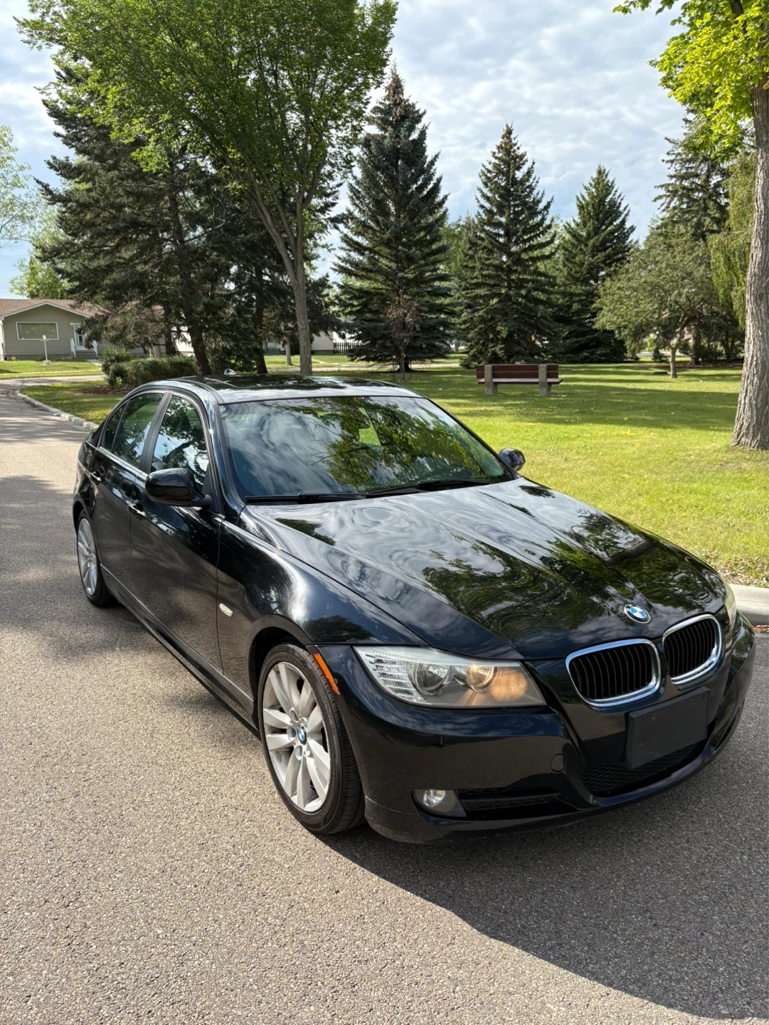 2011 BMW 323i Sedan