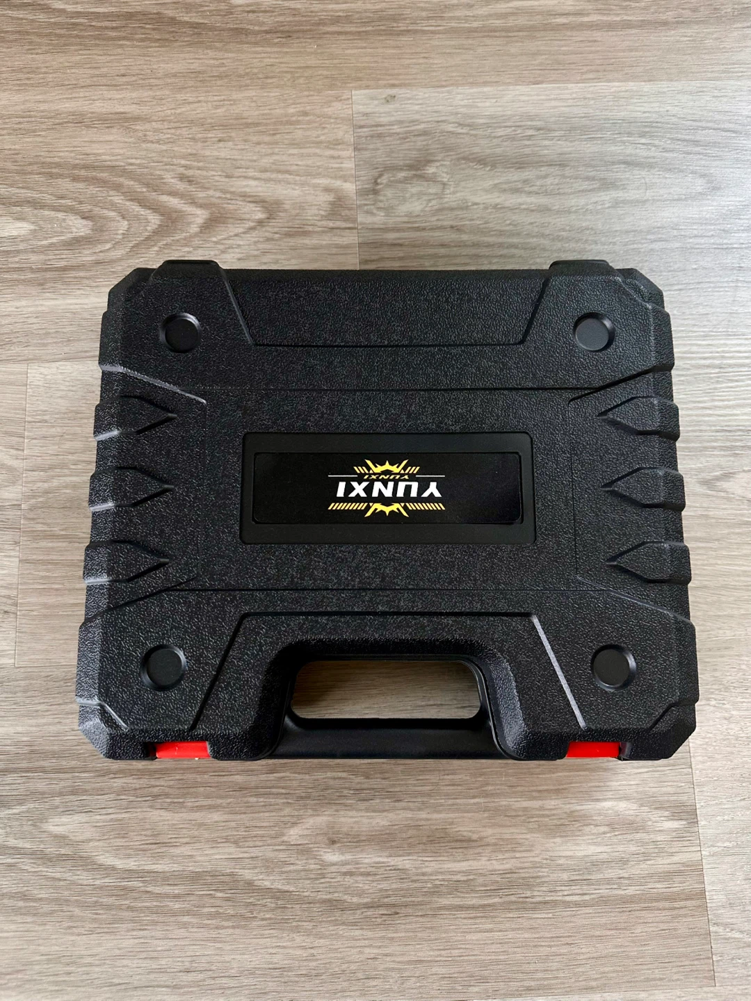 YUNXI Cordless Impact Wrench Kit with 2 Batteries - photo 2