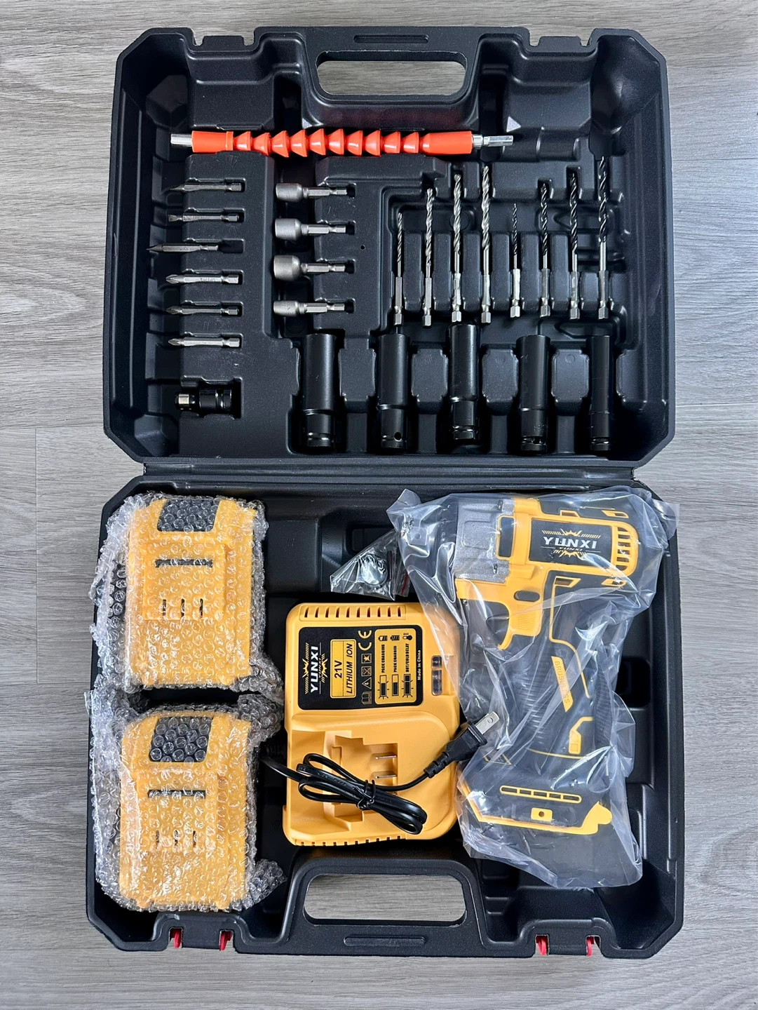 YUNXI Cordless Impact Wrench Kit with 2 Batteries