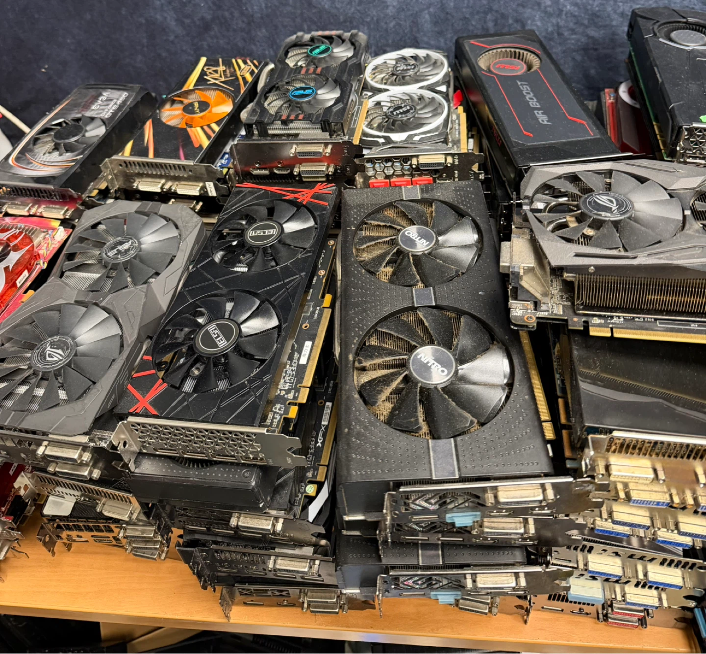 100+ GPUs Bulk Lot Untested RX GTX Mixed Models - photo 5