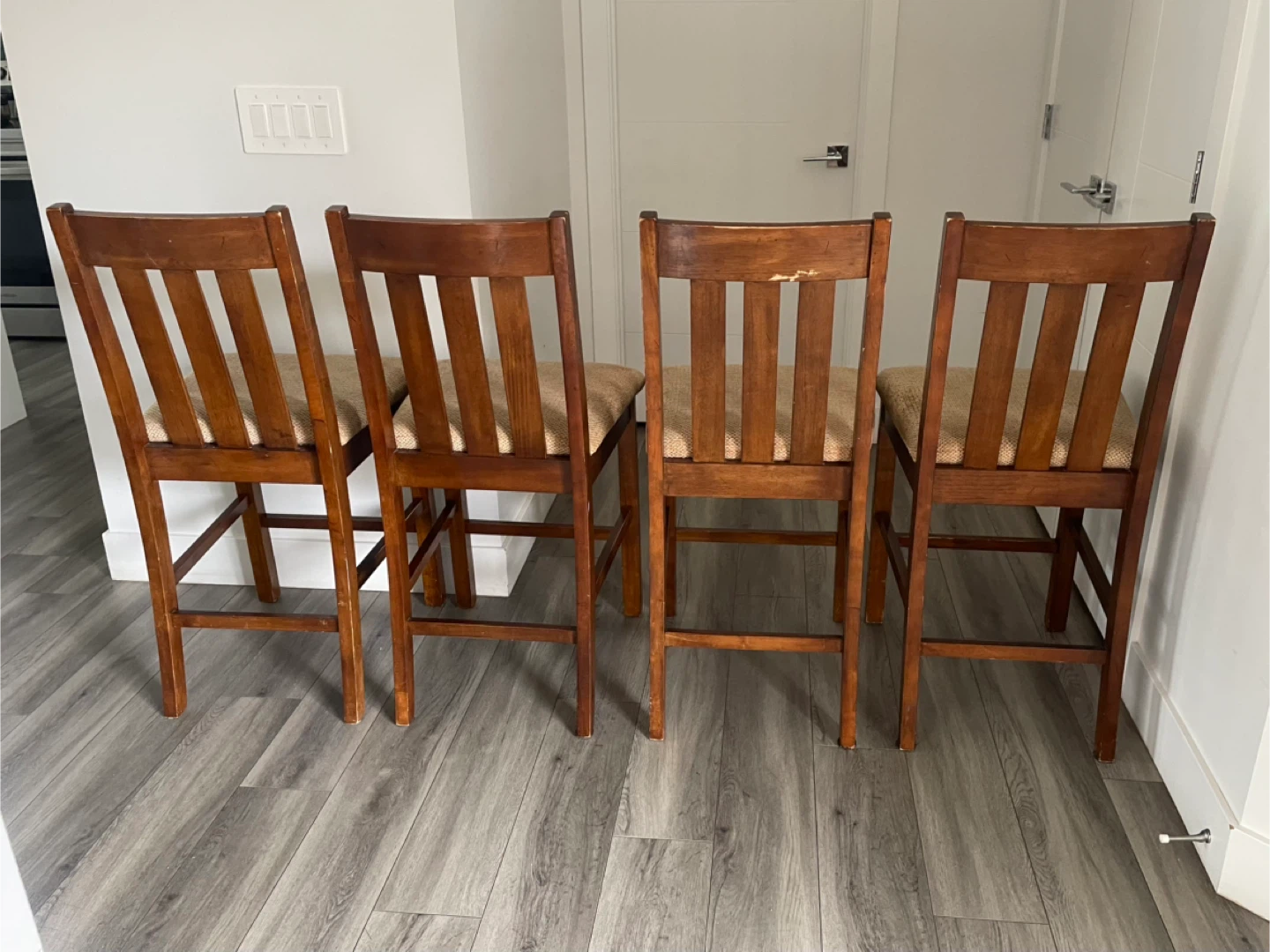 4 Bar Stools - photo 5