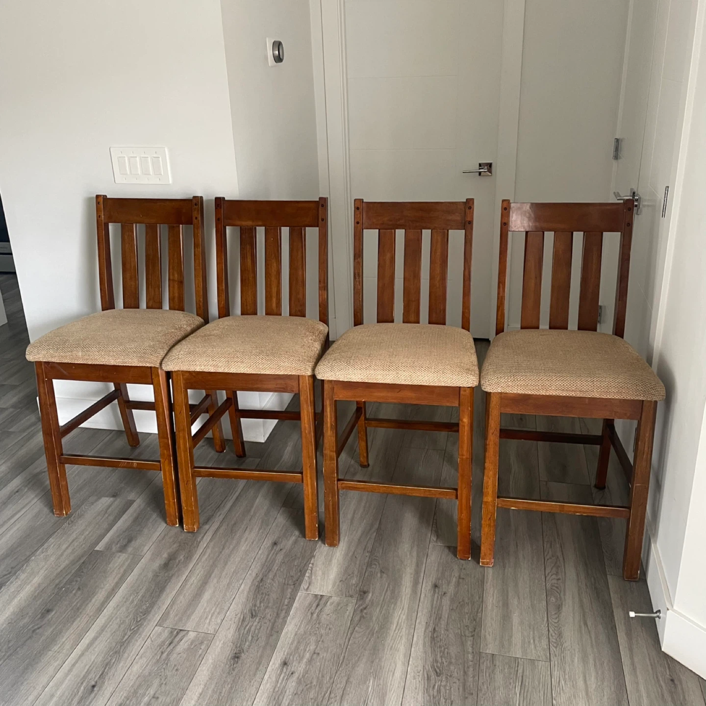 4 Bar Stools