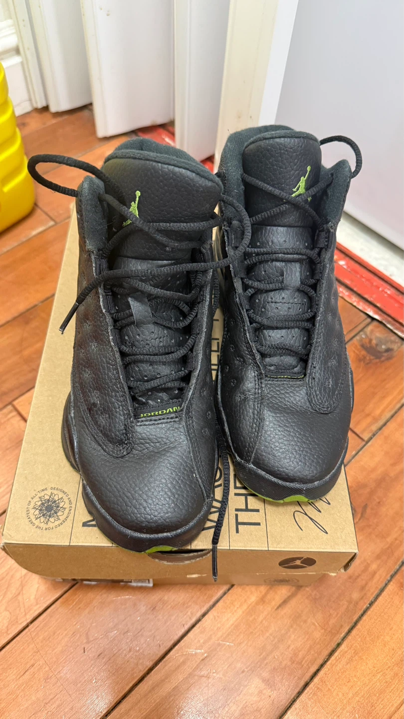 Air Jordan Black/Green Youth Size 4.5
