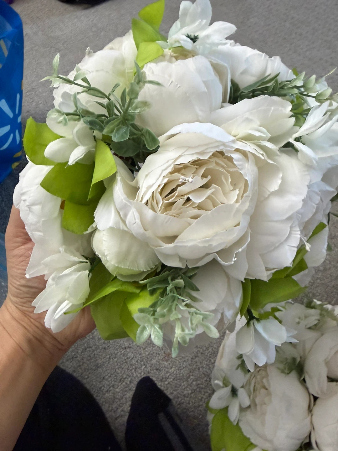 White Artificial Flower Bouquet - photo 2