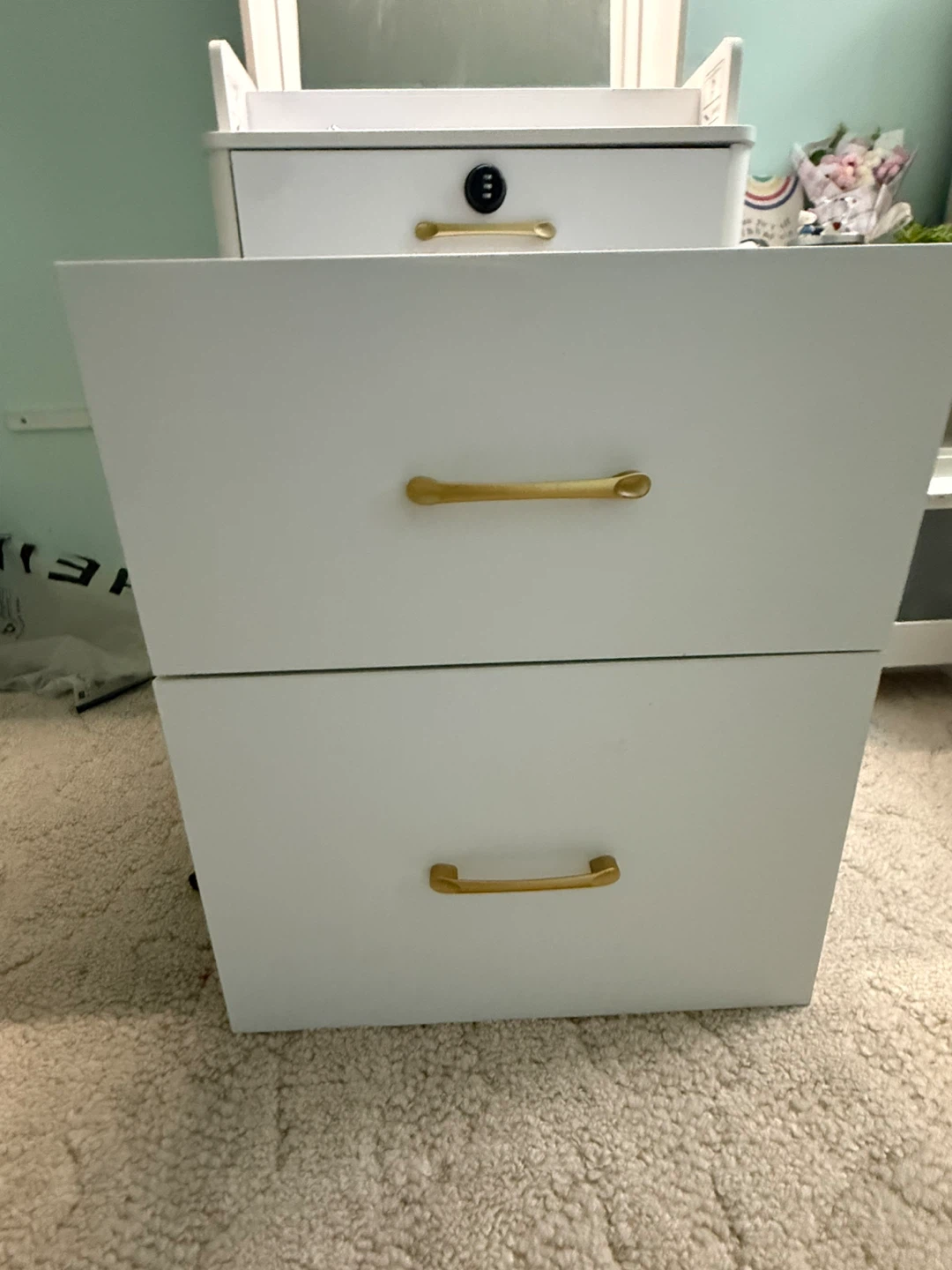 White Makeup Vanity with Stool and Lights - photo 5