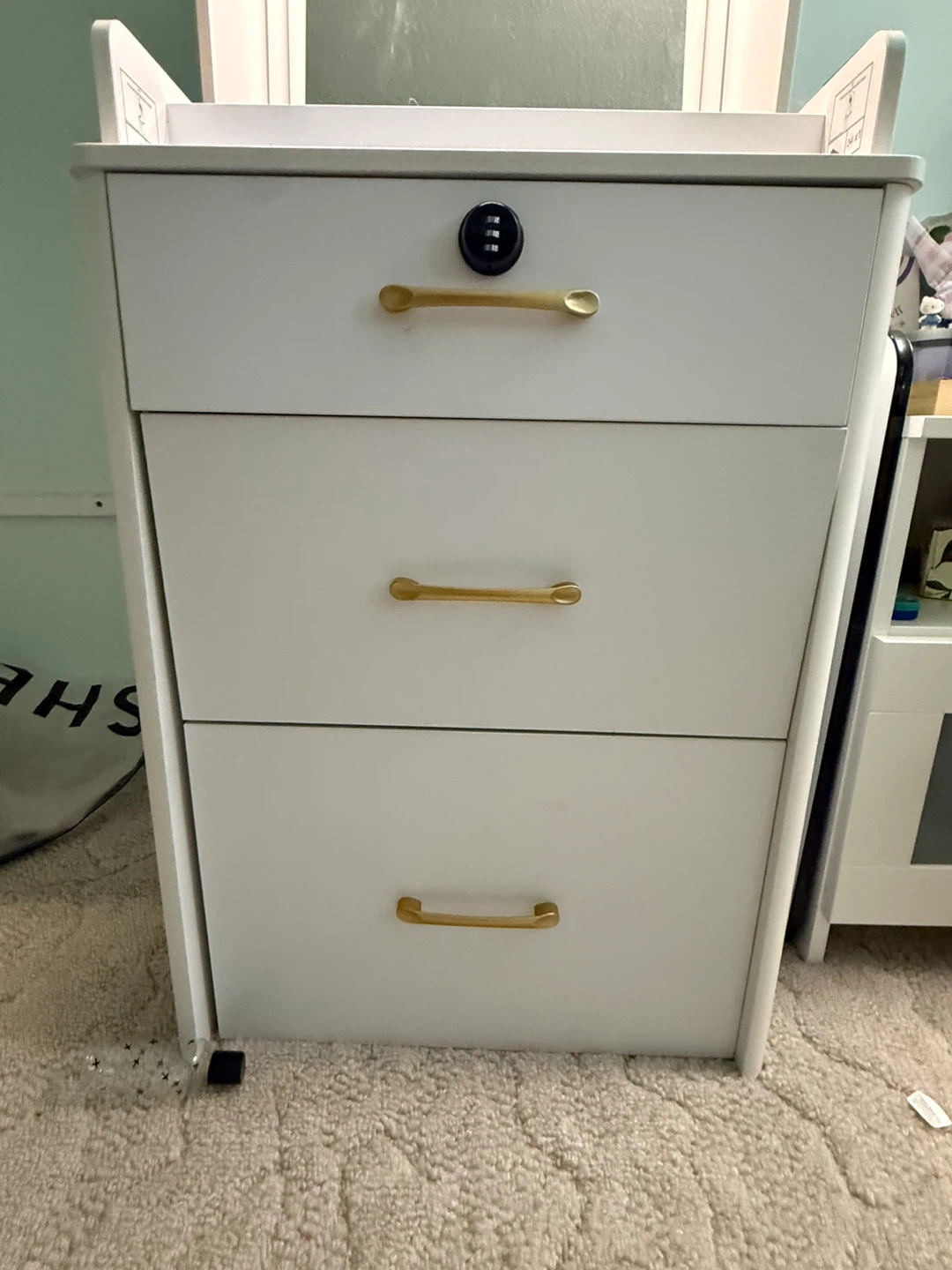 White Makeup Vanity with Stool and Lights - photo 3