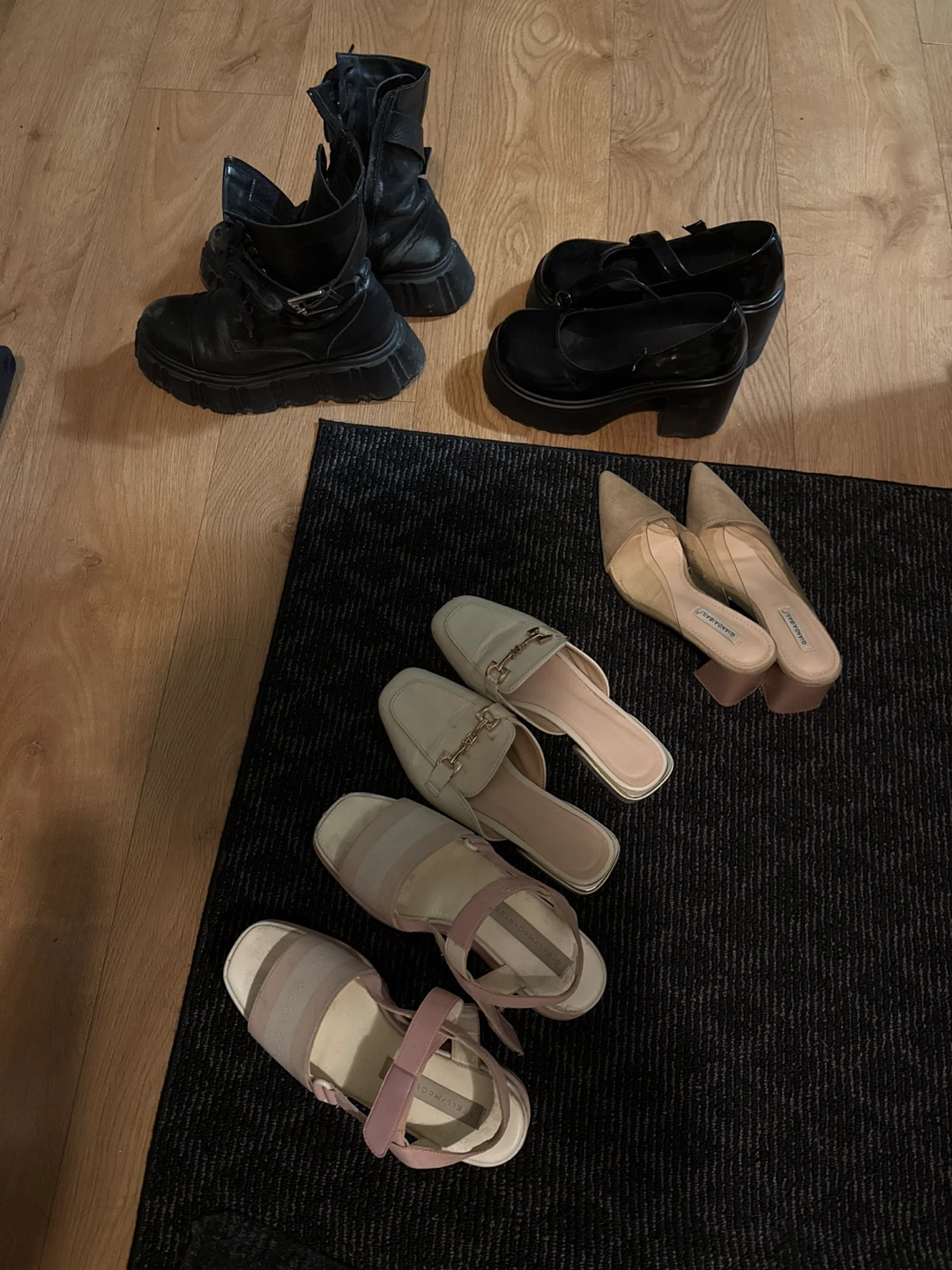 Women’s Footwear / Boot / Heels / Loafer / Lolita Heel