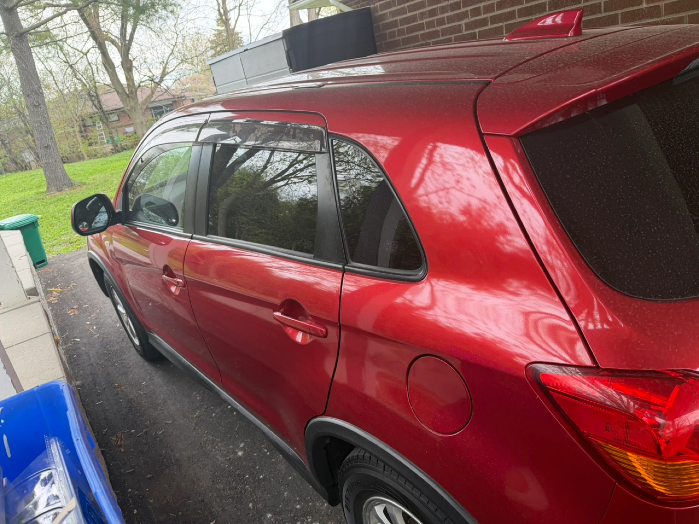 Red Mitsubishi RVR SUV - 109,728 km - photo 2