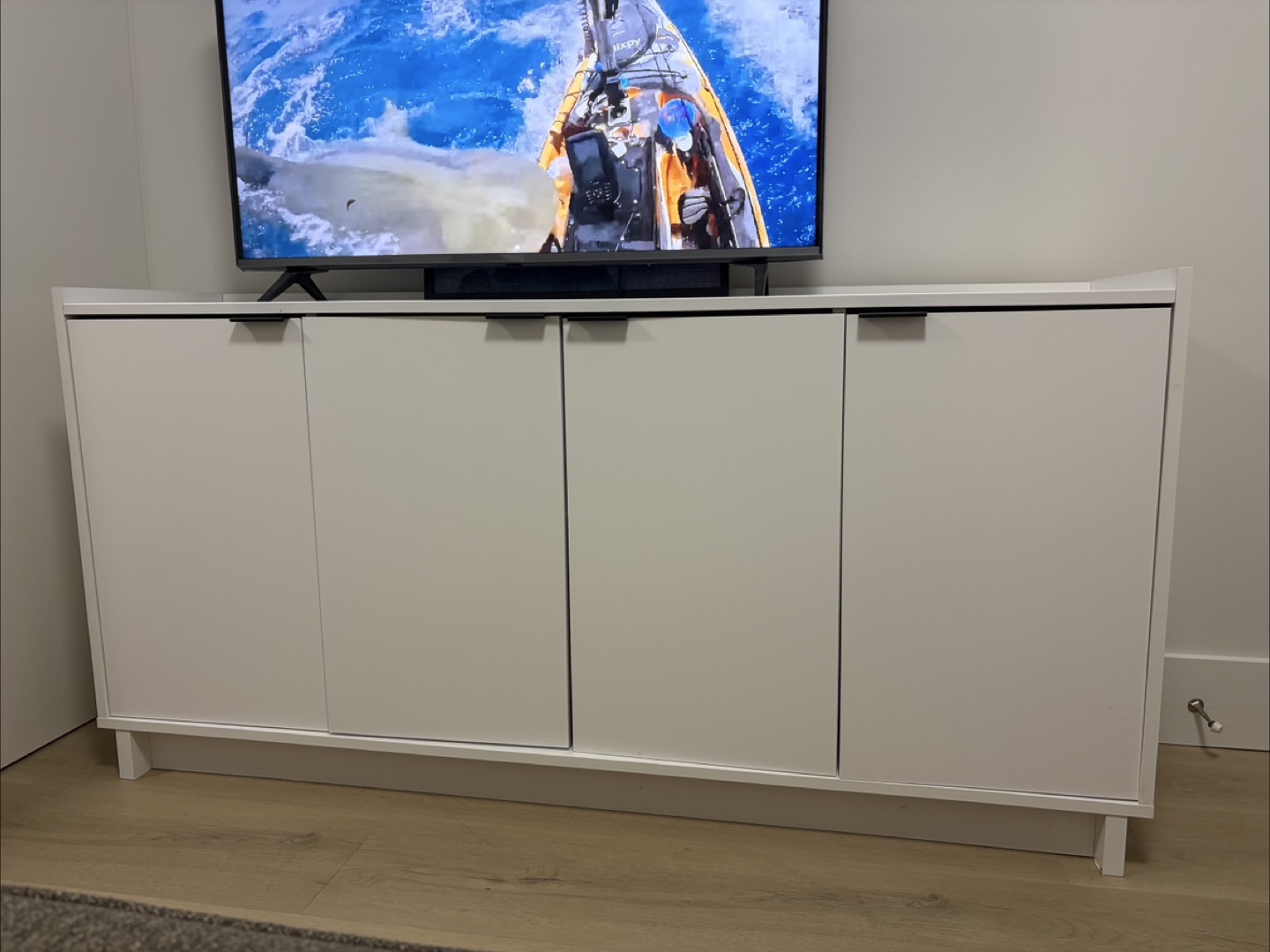 White 4-Door Cabinet - photo 2