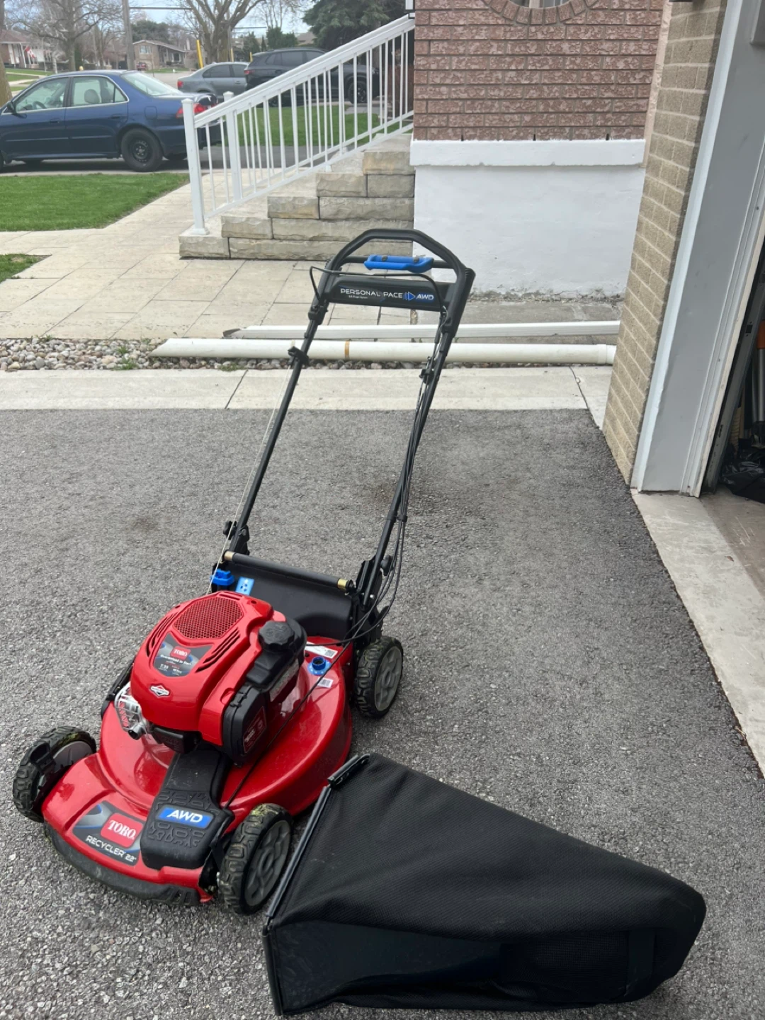 ( Toro ) Lawnmower - photo 2