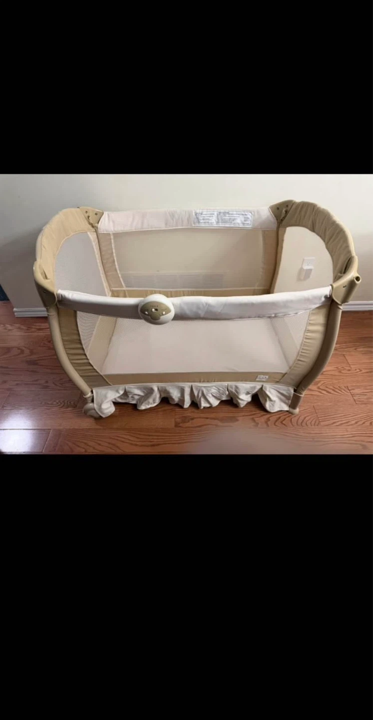 Sleeping/Playing Crib with Music - photo 4
