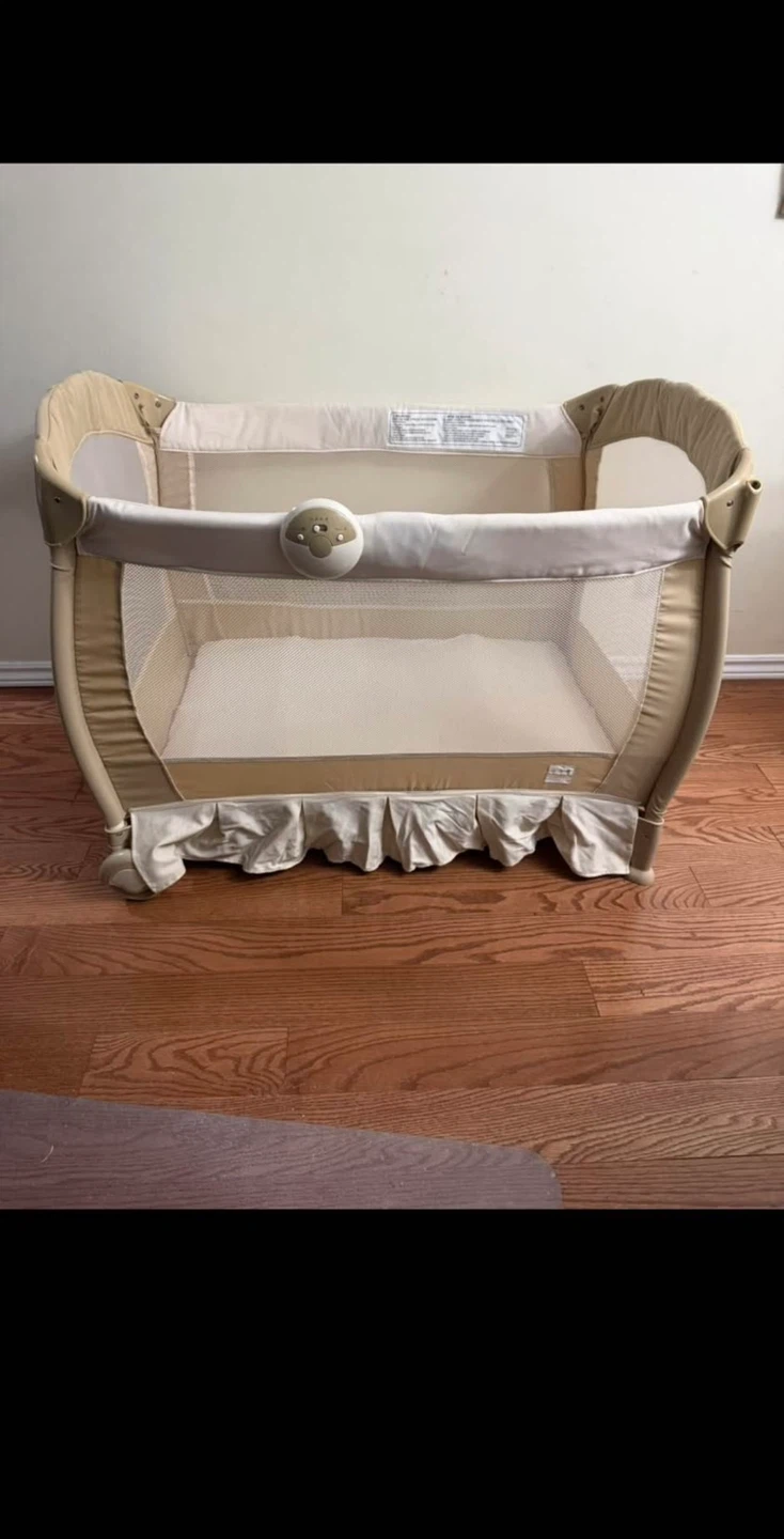 Sleeping/Playing Crib with Music and Sound - photo 2