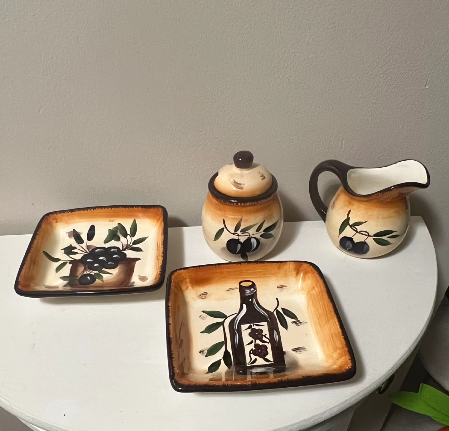Decorative Italian Style Ceramic Set