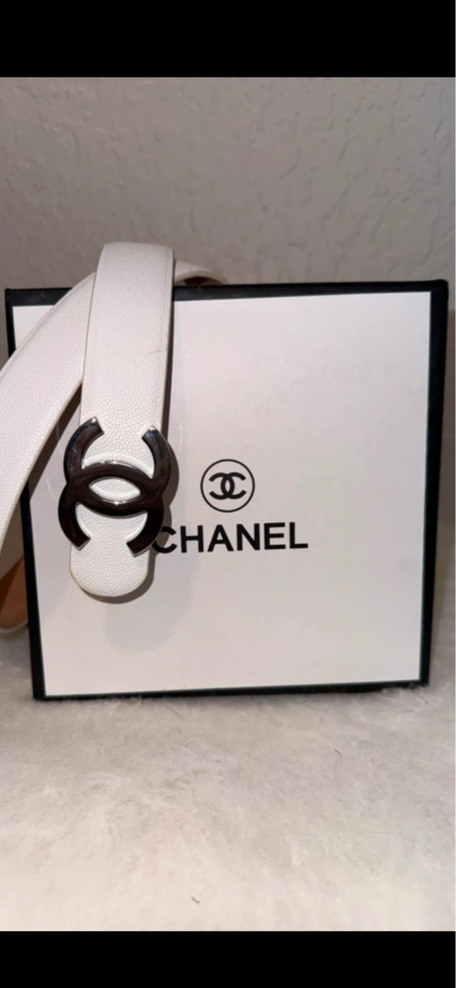 White Chanel Belt with CC Logo Buckle - photo 3