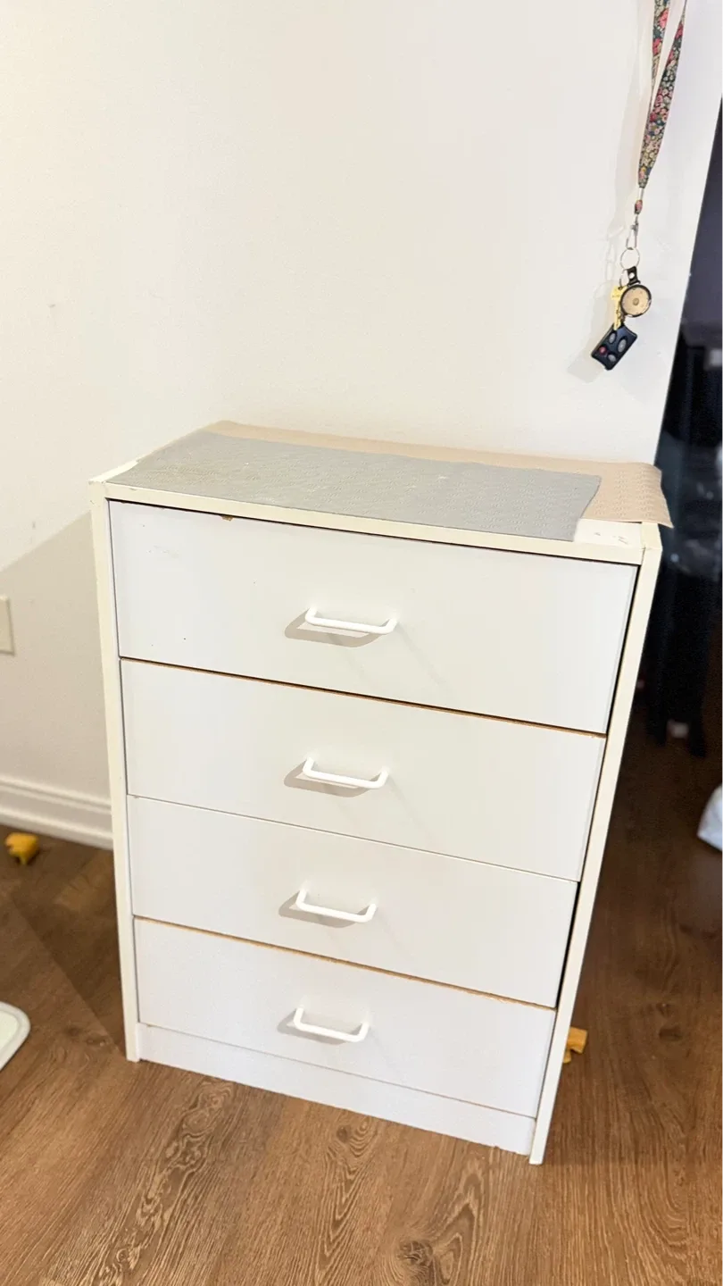 White 4-Drawer Dresser