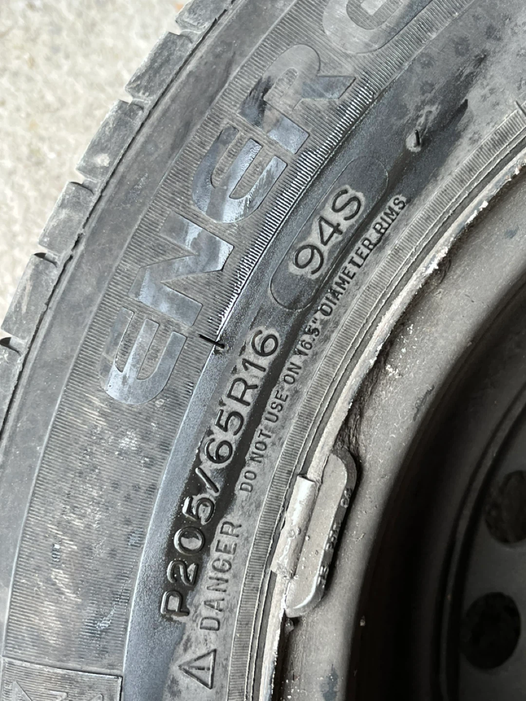 P205/65R16 Energy Saver All Season Tire - photo 2