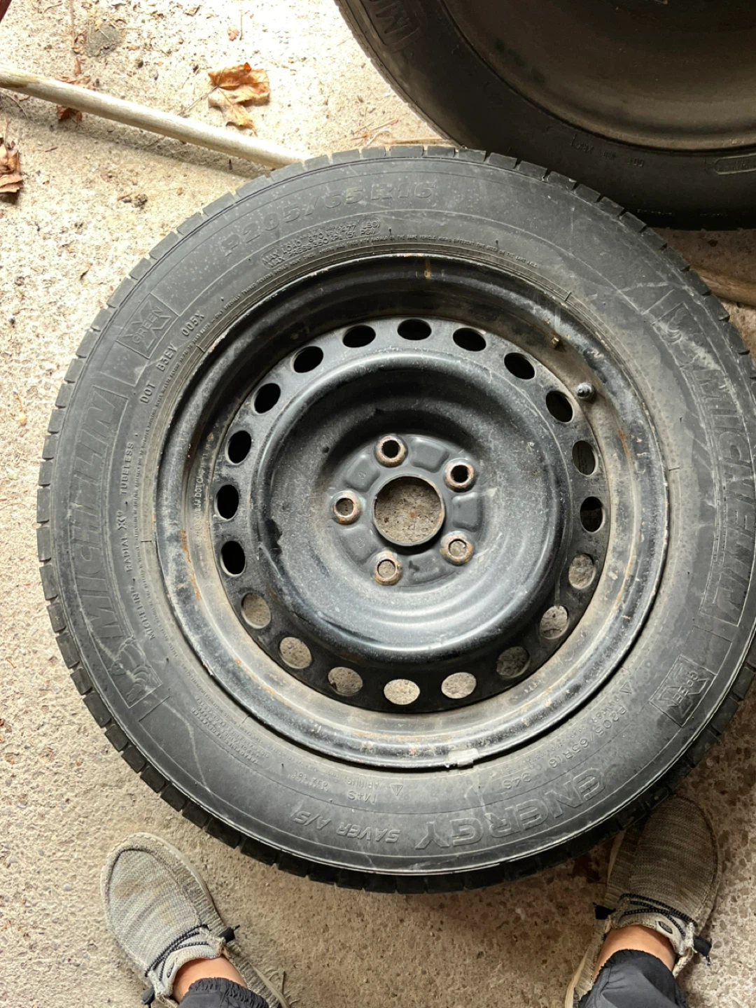 P205/65R16 Energy Saver All Season Tire