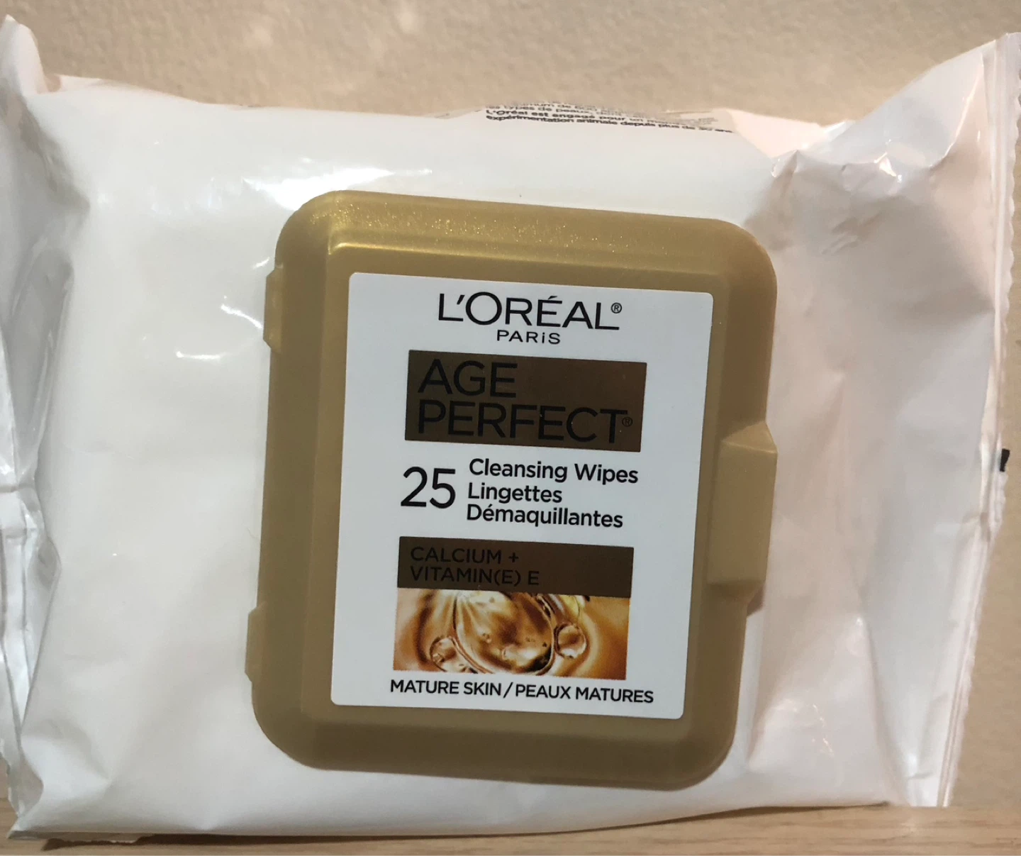 L'Oréal Age Perfect Cleansing Wipes - 25 Count - photo 2