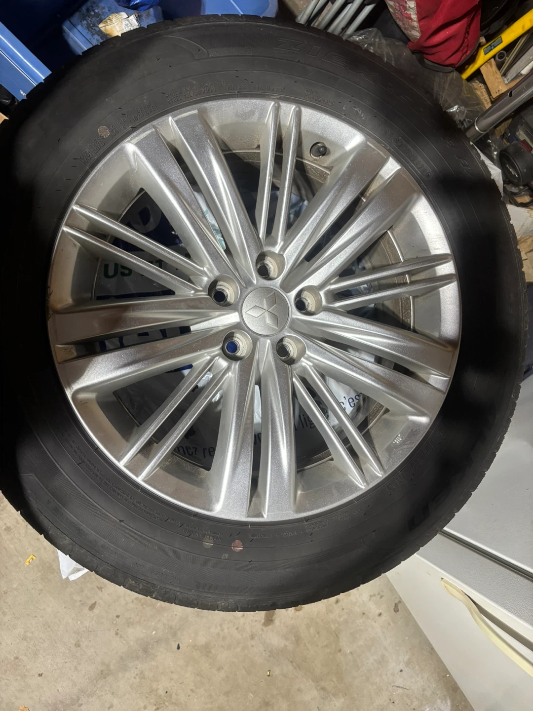 Used Yokohama Ziex Tire on Alloy Rim 235/60/18 - photo 5