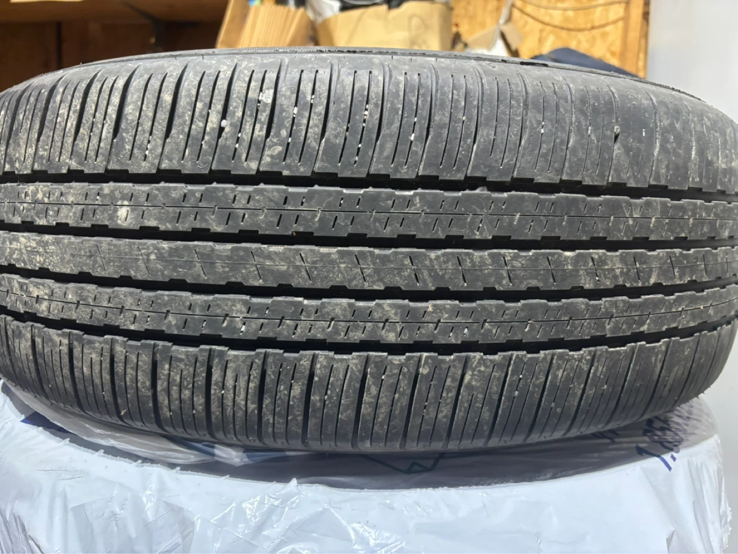 Used Yokohama Ziex Tire on Alloy Rim 235/60/18 - photo 2