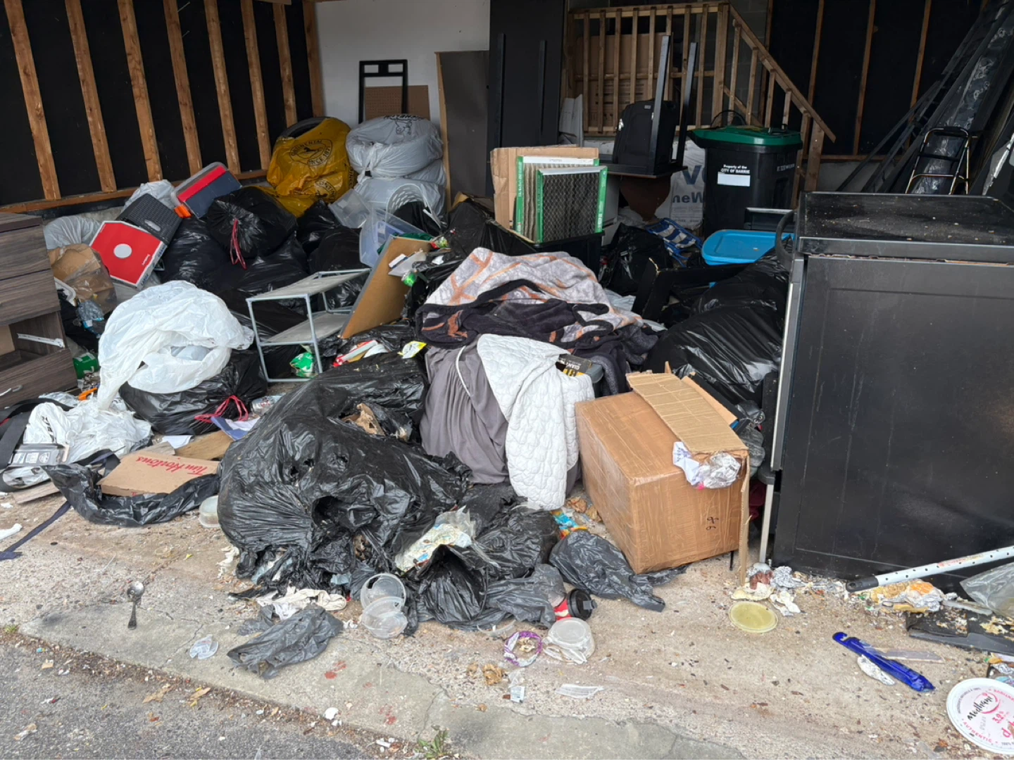 Attention landlords - photo 2