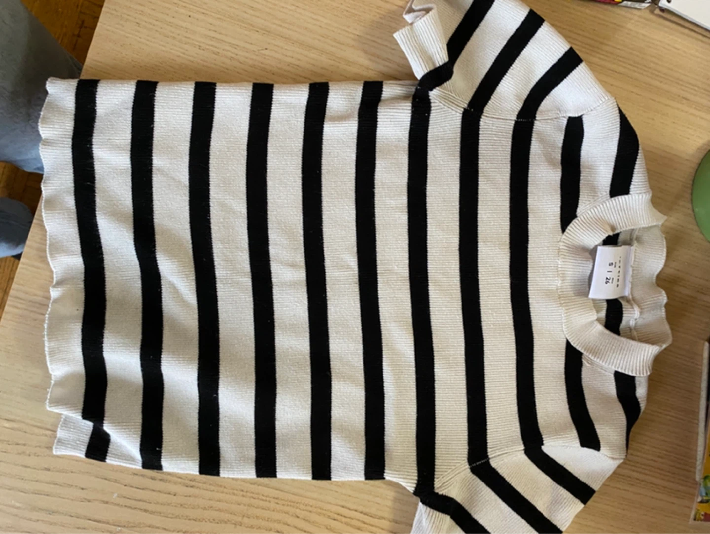 STRIPE KNIT TOP SIZE S-XS