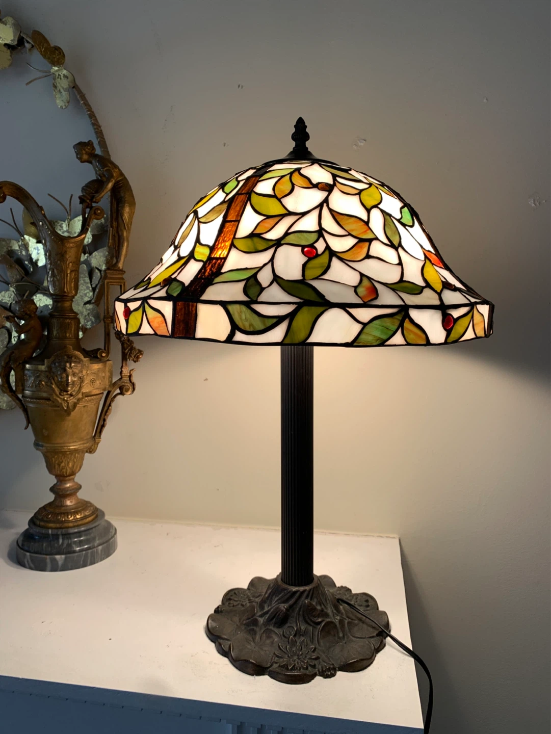 Tiffany Style Stained Glass Table Lamp - photo 2