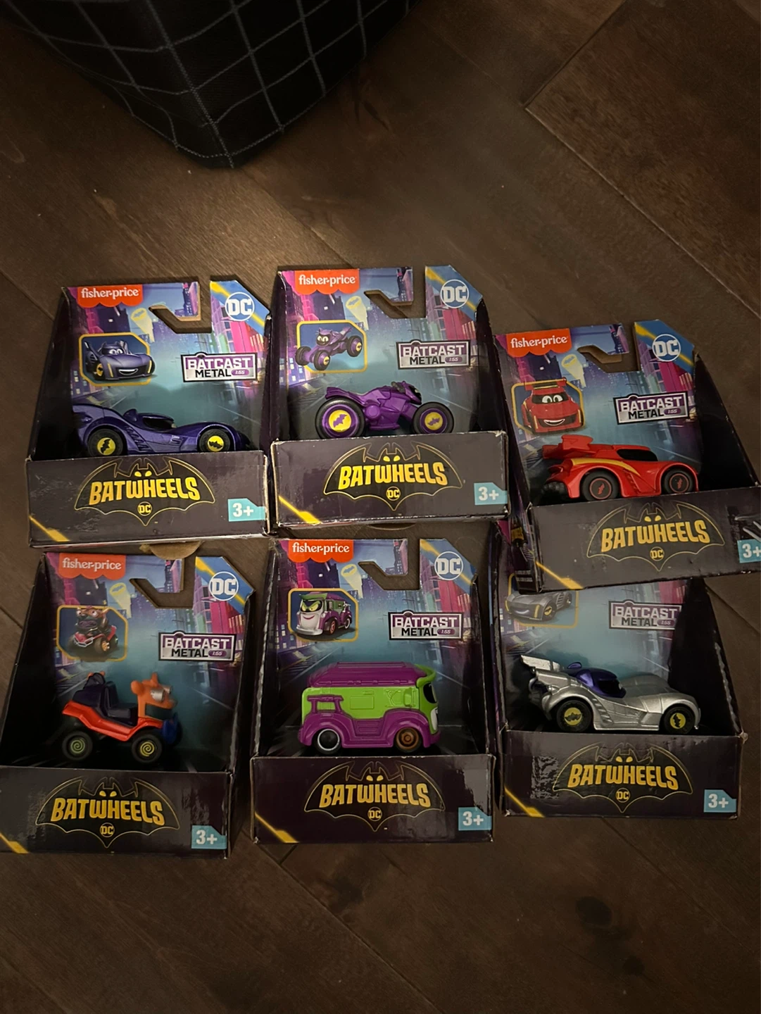 Fisher-Price DC Batwheels Batcast Metal 1:55 Scale Toy Cars