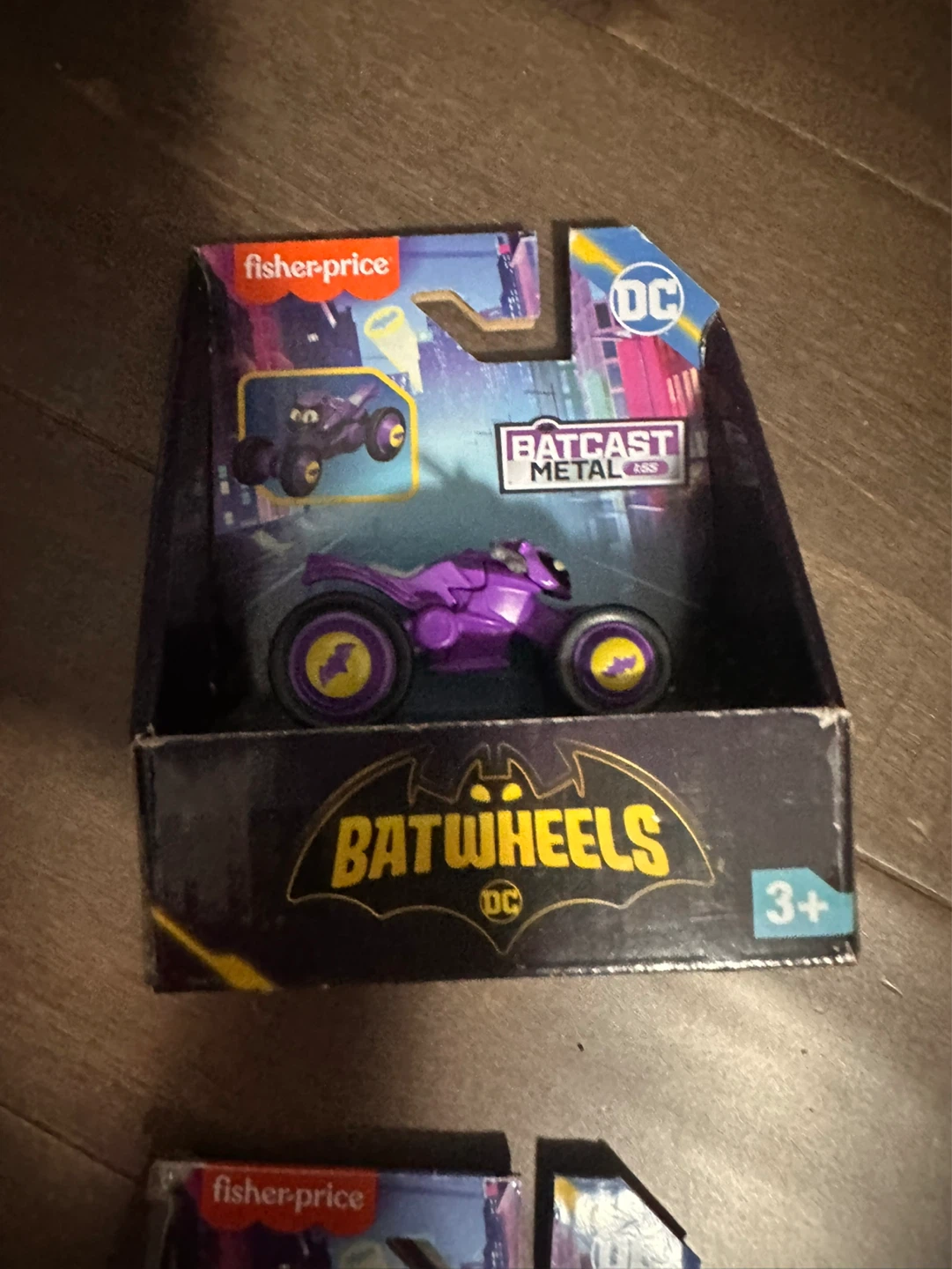 Fisher-Price DC Batwheels Batcast Metal 1:55 Scale Toy Cars - photo 3