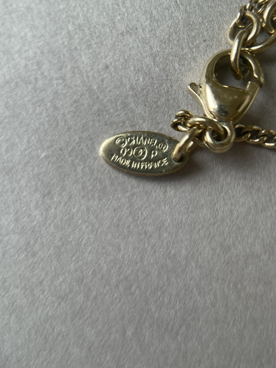 Chanel CC Coin pendant necklace - photo 4